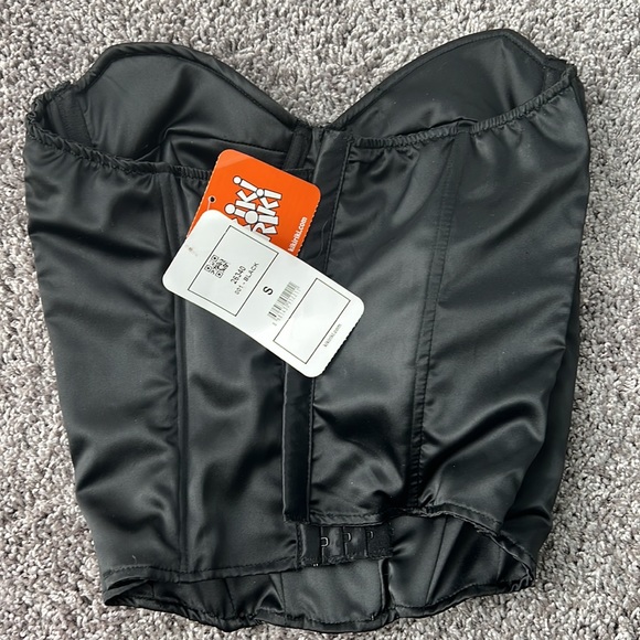 Cute new black satin corset top size small - Picture 2 of 3